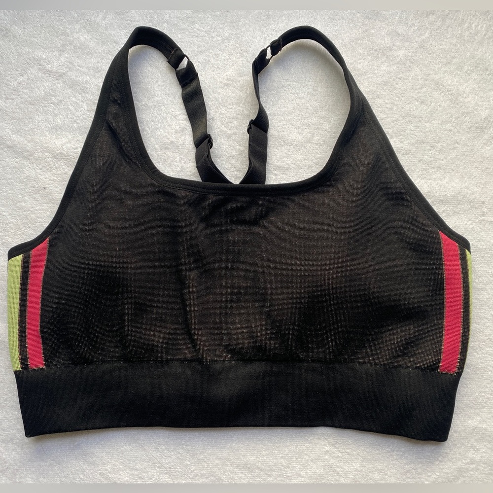 Size medium black stretchy sports bra
